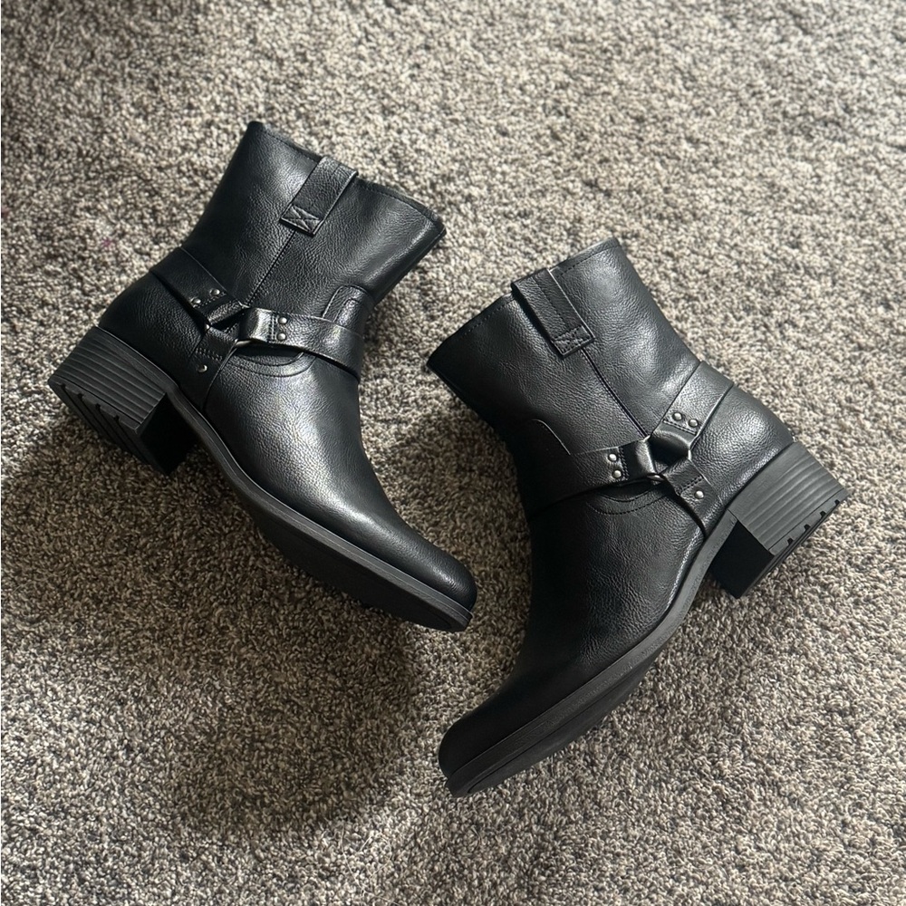 Frye & Co. Elodie black motorcycle boots women’s 11